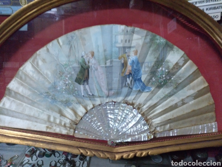 Antig&uuml;edades: Antiguo abanico de n&aacute;car con su marco - Foto 2