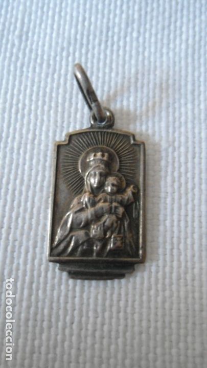Antig&uuml;edades: MEDALLITA DE PLATA CON VIRGEN - Foto 1