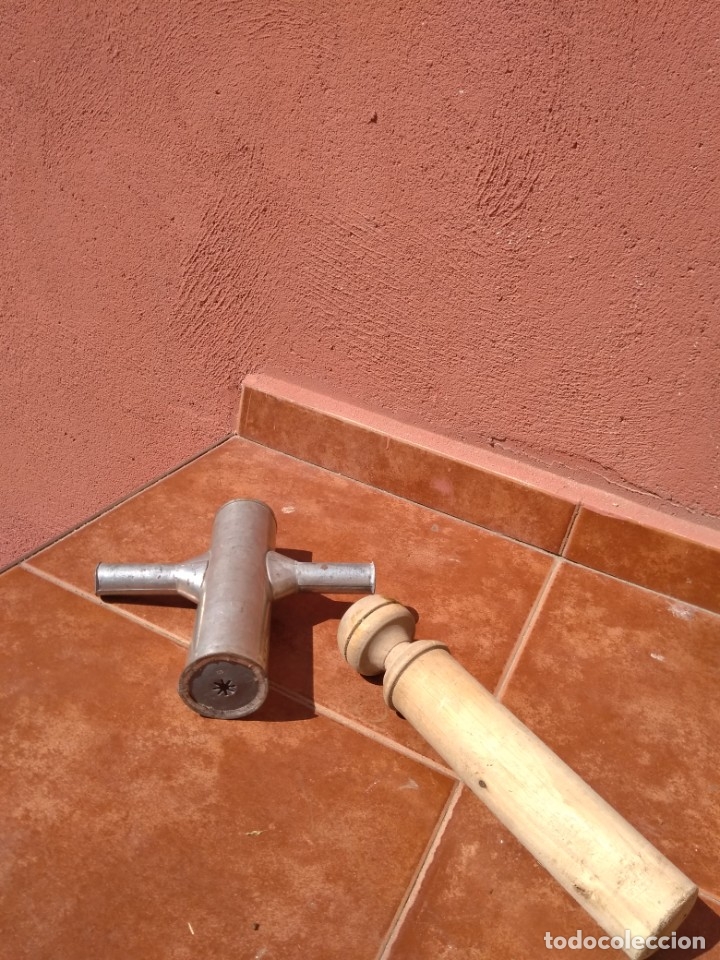 Antig&uuml;edades: CHURRERA DE CHAPA Y &Eacute;MBOLO DE MADERA - ANTIGUA - Foto 5