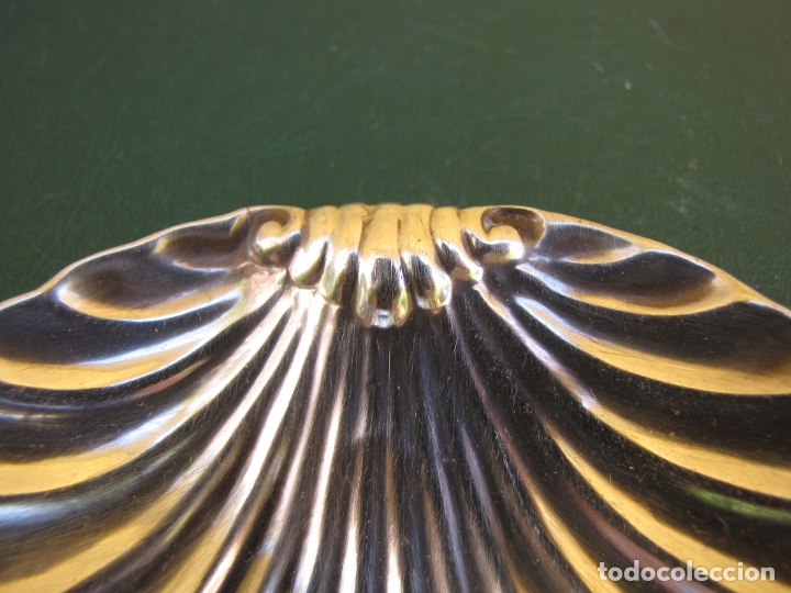 Antig&uuml;edades: Sencilla concha bautizo en plata contrastada - Foto 3