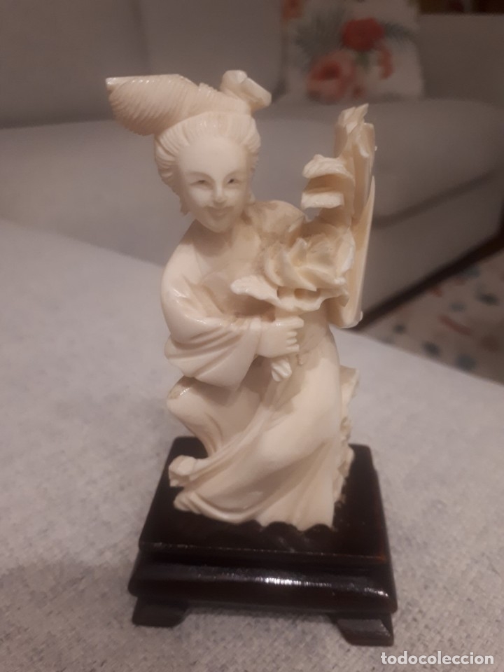 Antig&uuml;edades: FIGURA RESINA - Foto 1