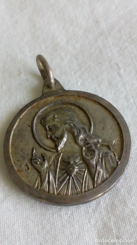 Antig&uuml;edades: Medalla Ntra. Sra. del Toro y el Sgdo. Coraz&oacute;n de Jes&uacute;s - Foto 2