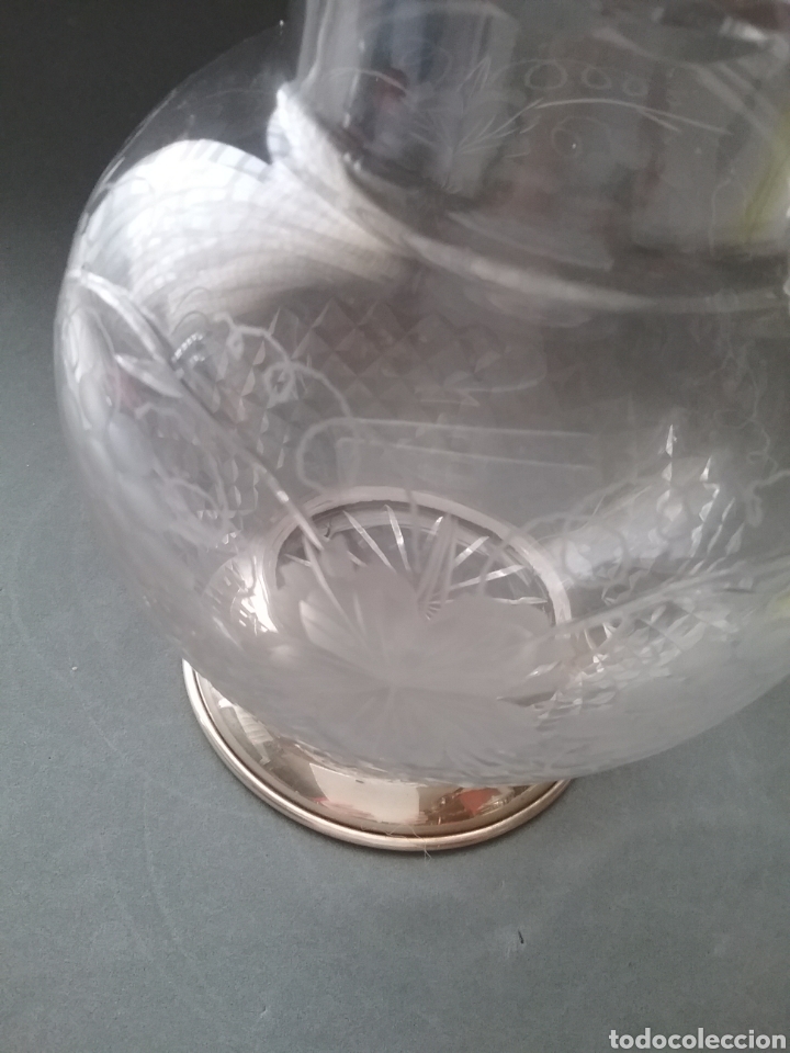 Antig&uuml;edades: Jarra en cristal tallado y base en plata. - Foto 3