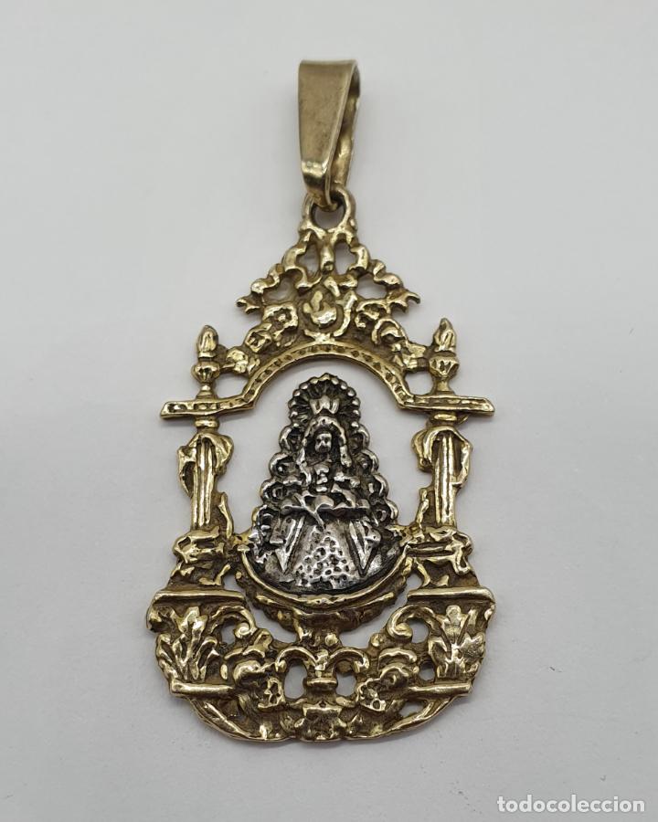 bella medalla antigua de la virgen del roció en - Comprar Medallas