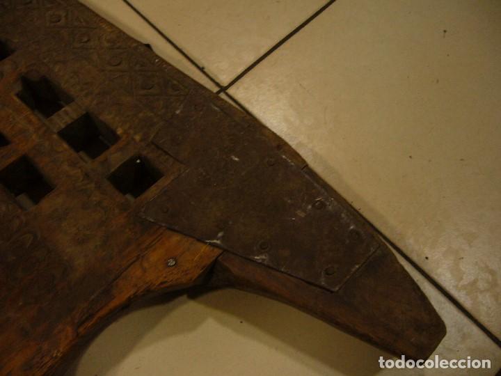 Antig&uuml;edades: Yugo antiguo de bueyes - Foto 14