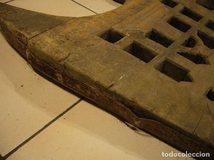 Antig&uuml;edades: Yugo antiguo de bueyes - Foto 9