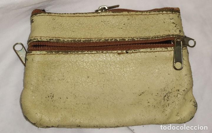 Antig&uuml;edades: monedero fundas varias gafas correas - Foto 1