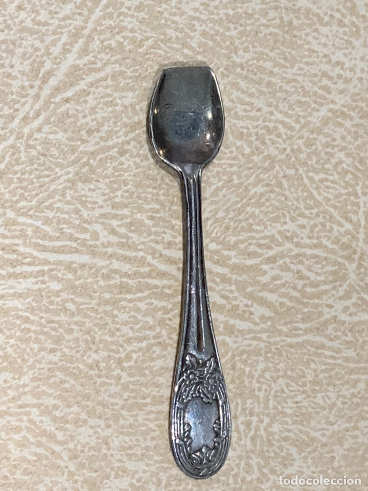 Antig&uuml;edades: Peque&ntilde;a cucharilla de plata - Foto 1
