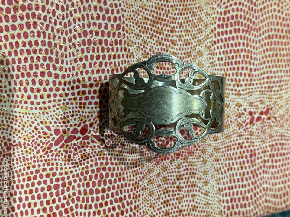 Antig&uuml;edades: Servilletero de plata inglesa. - Foto 2