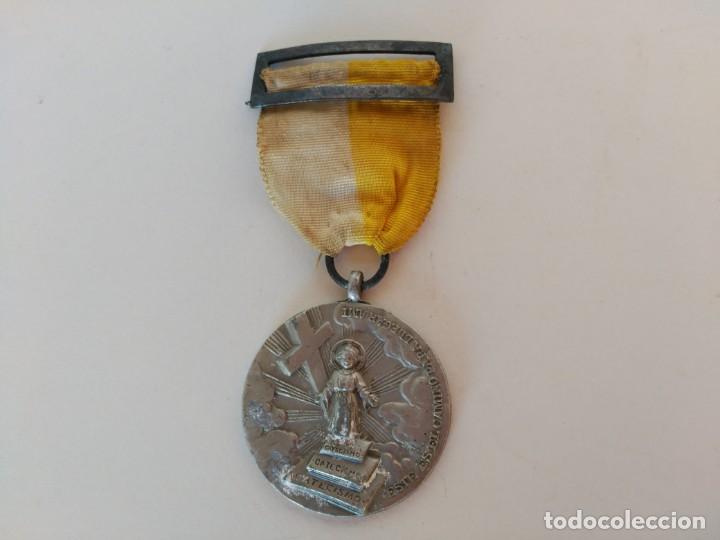 Antig&uuml;edades: Medalla certamen catequ&iacute;stico Ja&eacute;n - Foto 1