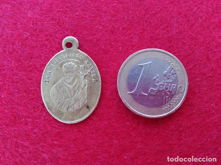 Antig&uuml;edades: Medalla Francisco Xavier - Foto 3