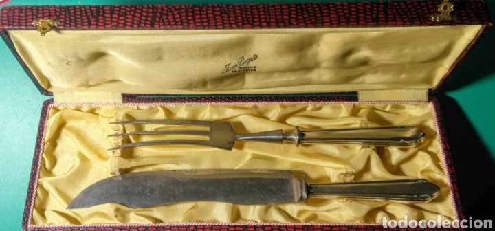Antig&uuml;edades: 2 Cubiertos de plata contrastada y acero. Con estuche. - Foto 2