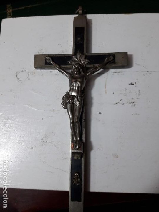 Antig&uuml;edades: Crucifijo - Foto 1