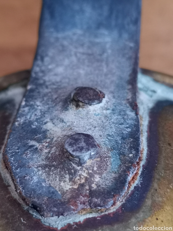 Antig&uuml;edades: Cuchara cuchar&oacute;n de Bronce y mango de hierro antigua - Foto 5