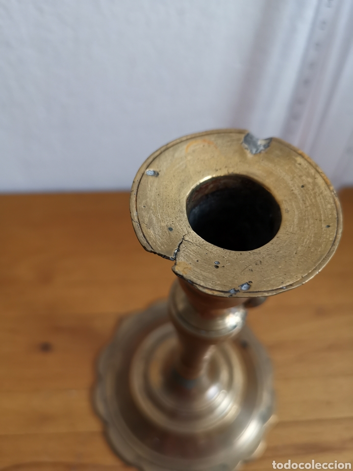 Antig&uuml;edades: Candelabro peque&ntilde;o antiguo, de bronce - Foto 7