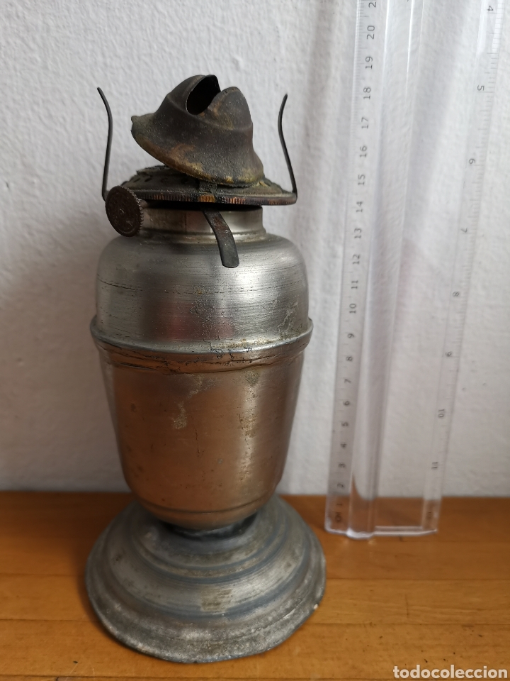 Antig&uuml;edades: Antiguo quinqu&eacute; de metal - Foto 1