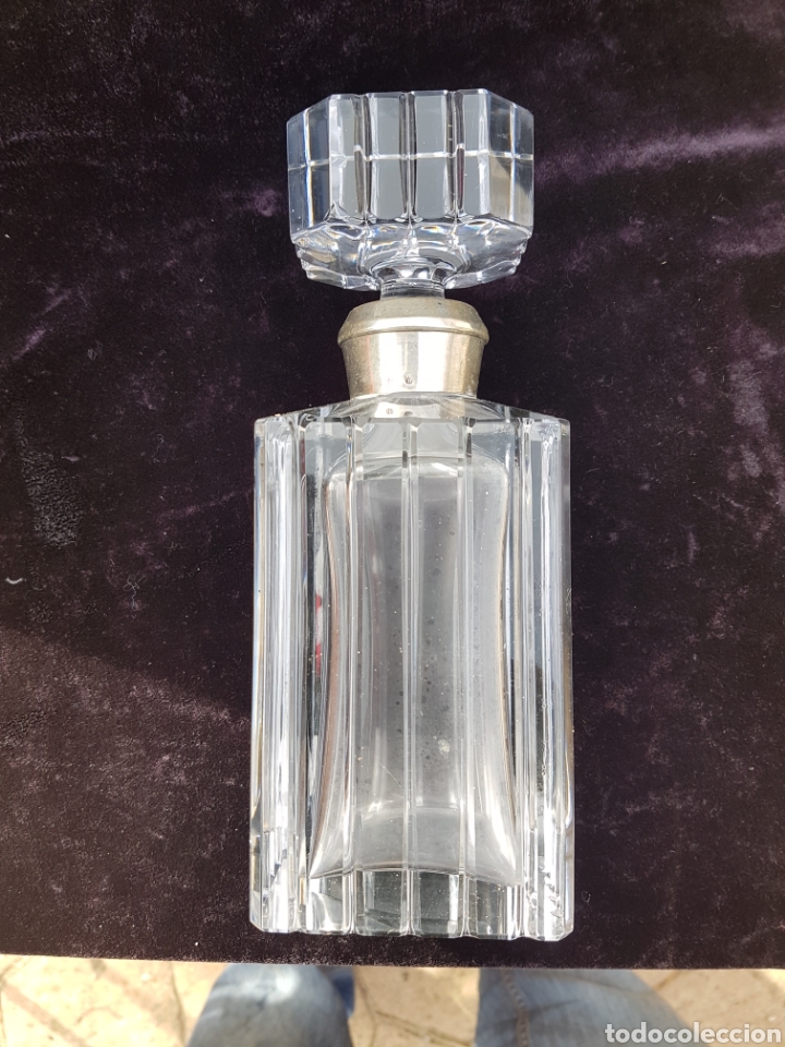 Antig&uuml;edades: ESPECTACULAR BOTELLA DE CRISTAL TALLADO Y PLATA
