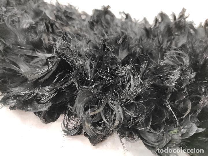 Antig&uuml;edades: Antigua estola de plumas - Foto 1