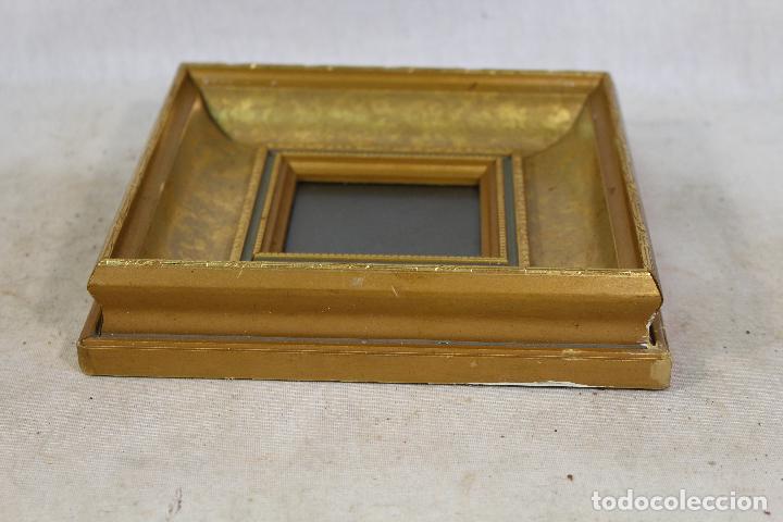 Antig&uuml;edades: marco peque&ntilde;o dorado - Foto 4
