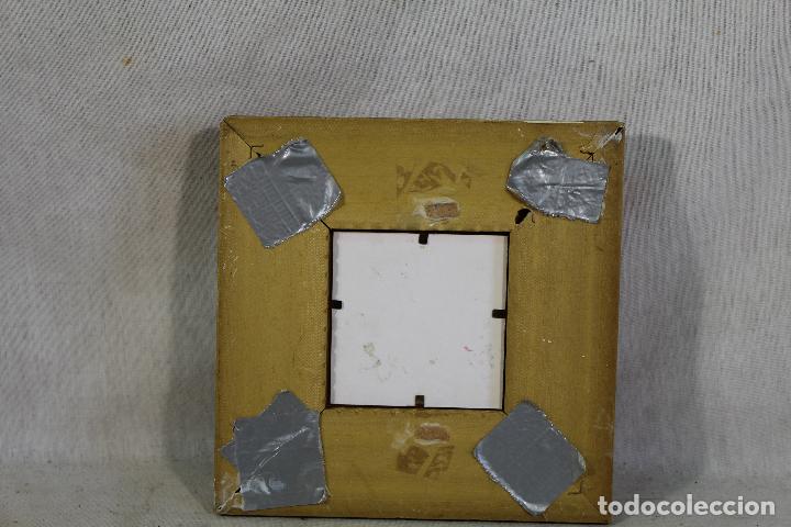 Antig&uuml;edades: marco peque&ntilde;o dorado - Foto 5