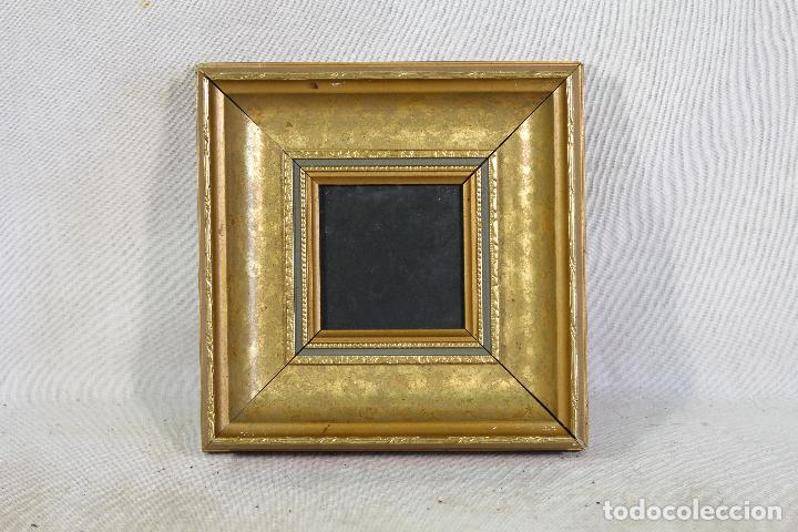 Antig&uuml;edades: marco peque&ntilde;o dorado - Foto 1