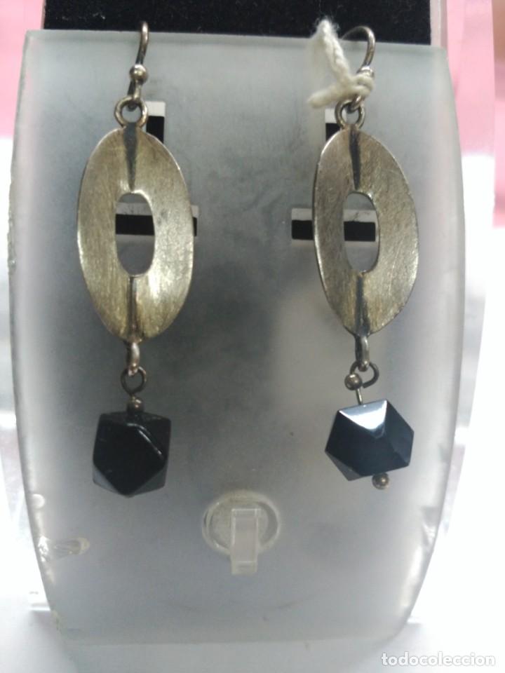 Antig&uuml;edades: Pendiente plata con azabache. + - Foto 1