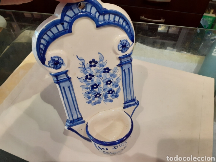 Antig&uuml;edades: Benditera de porcelana - Foto 3