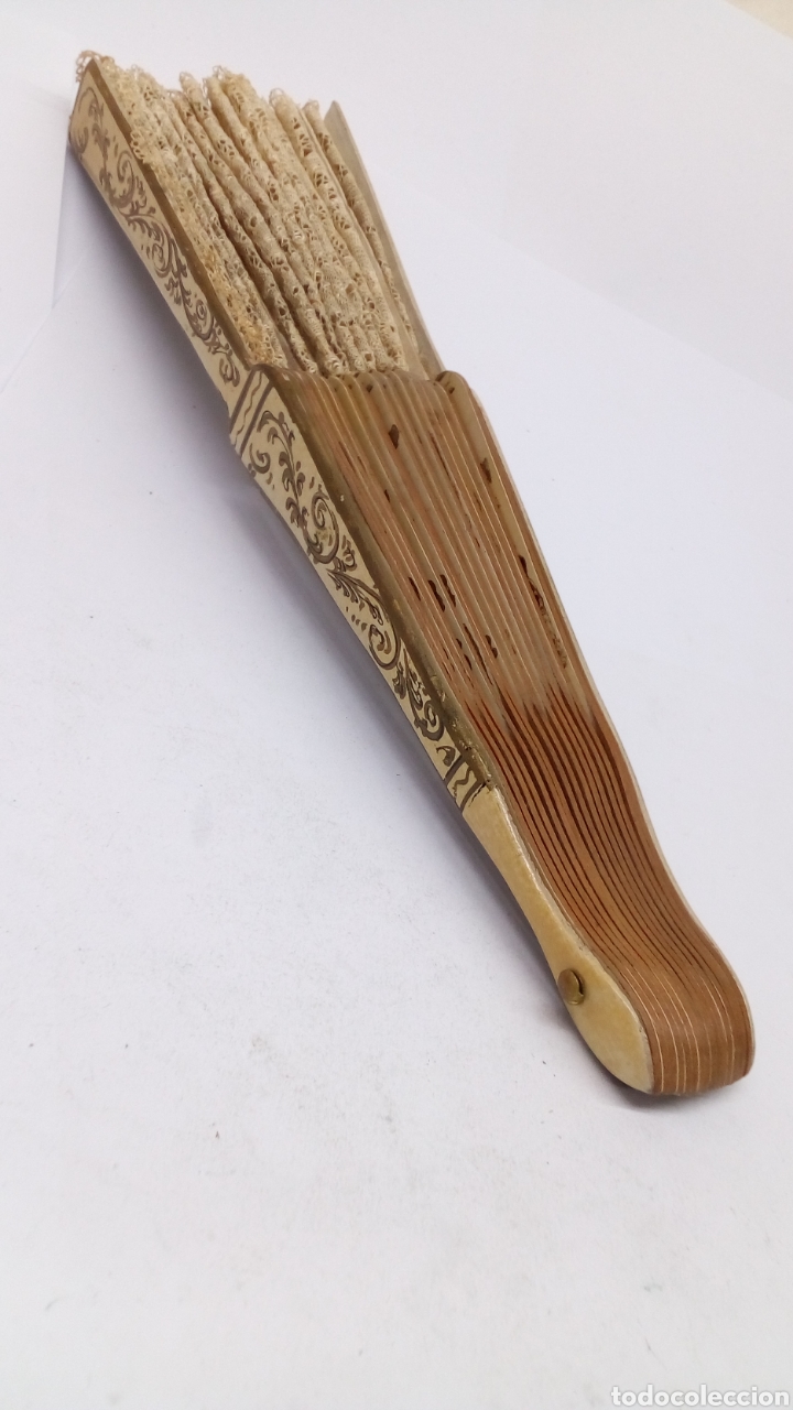 Antig&uuml;edades: Abanico Varillado de Madera - Foto 3