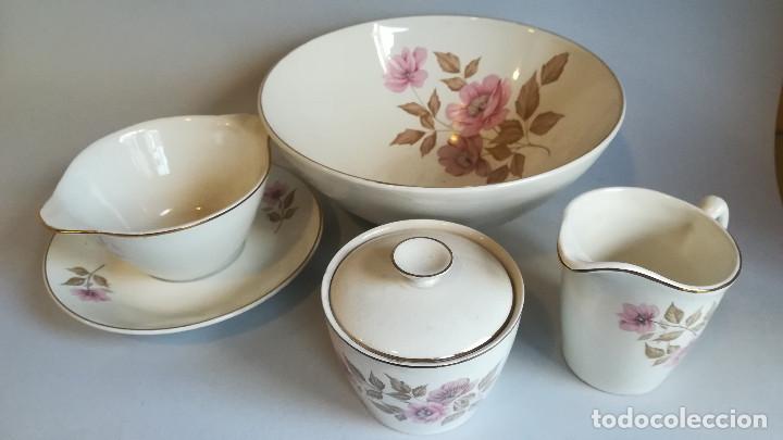 Antig&uuml;edades: VAJILLA DE PORCELANA TANAGRA - Foto 1