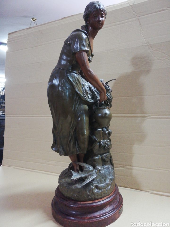 Antig&uuml;edades: Figura mujer en calamina - Foto 2