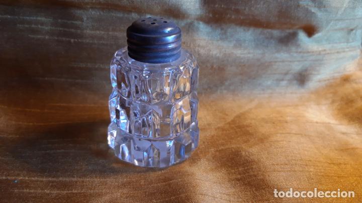 Antig&uuml;edades: Salero de cristal tallado y plata - Foto 17