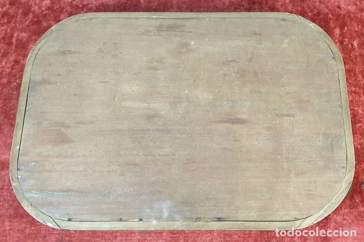 Antig&uuml;edades: BANDEJA DE SERVICIO EN MADERA. SIGLO XX. - Foto 3