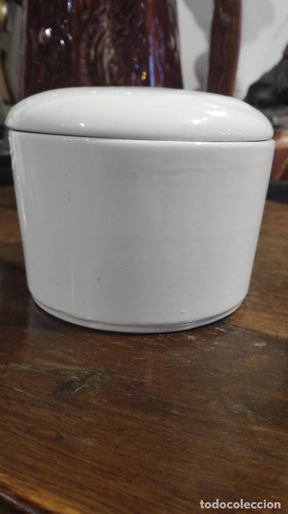 Antig&uuml;edades: Frasco de porcelana con tapa - Foto 1