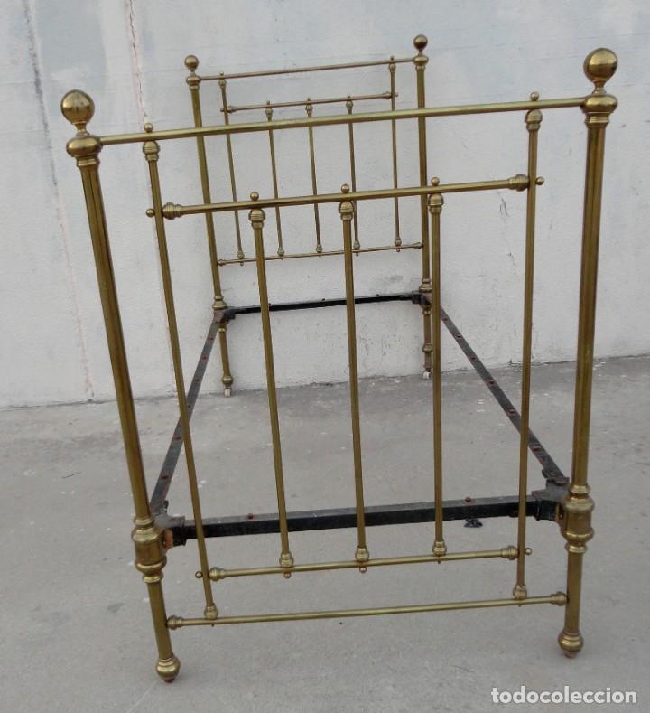 Antig&uuml;edades: Cama antigua de bronce de 90 - Foto 7