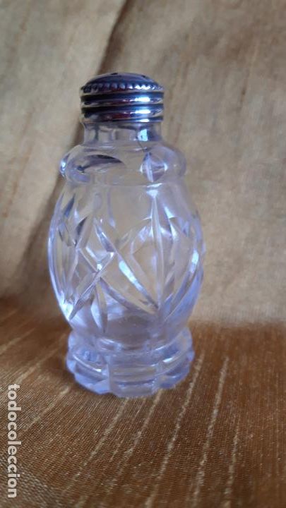 Antig&uuml;edades: Salero cristal y plata - Foto 1
