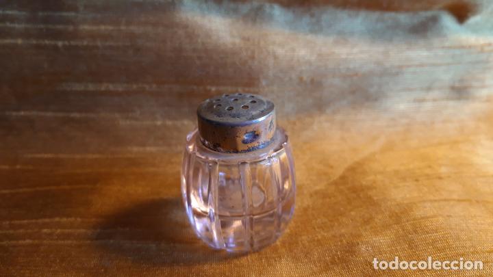 Antig&uuml;edades: Salero cristal rosa - Foto 2