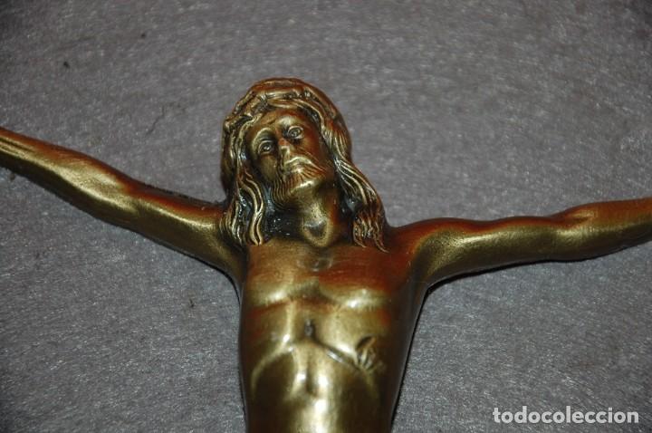 Antig&uuml;edades: CRISTO CRUCIFICADO DE LATON-BRONCE - Foto 3