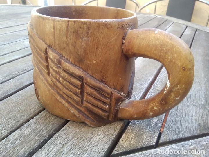 Antig&uuml;edades: Taza de madera tallada. - Foto 5