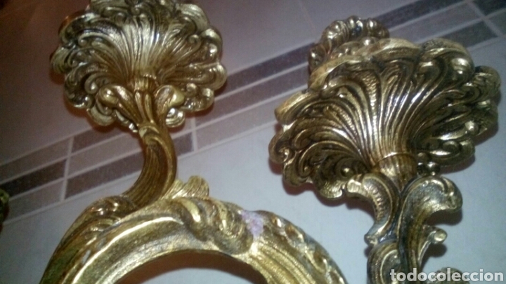Antig&uuml;edades: Pareja de candelabros y reloj de bronce - Foto 10
