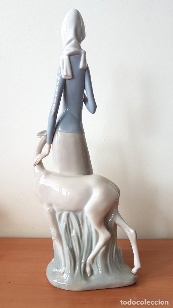 Antig&uuml;edades: DIANA CON CERVATILLO DE LLADR&Oacute; - Foto 2