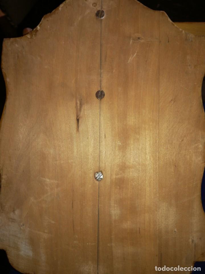 Antig&uuml;edades: Antigua y original percha con sombrerera - Foto 4