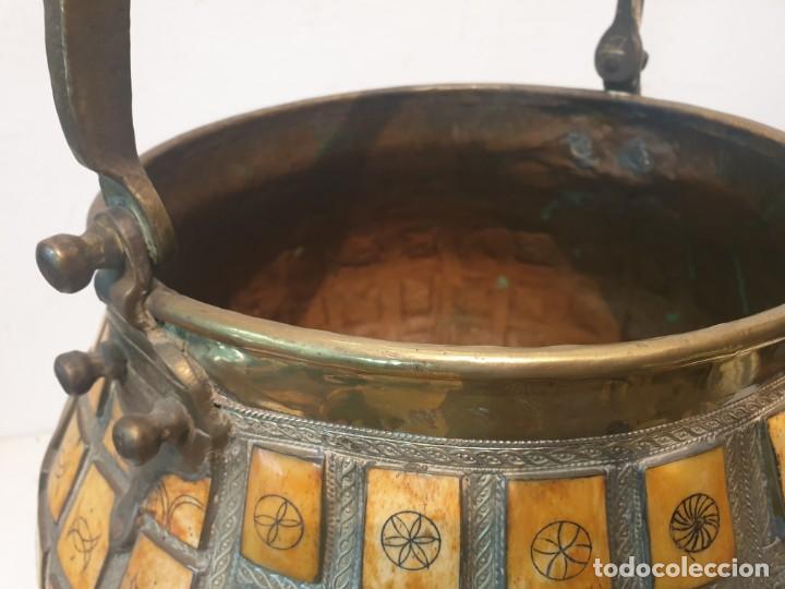 Antig&uuml;edades: CALDERO BRONCE CON INCRUSTACIONES PIEDRAS - Foto 4