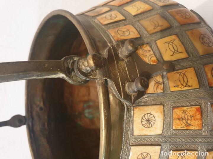 Antig&uuml;edades: CALDERO BRONCE CON INCRUSTACIONES PIEDRAS - Foto 8