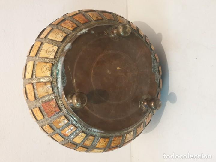 Antig&uuml;edades: CALDERO BRONCE CON INCRUSTACIONES PIEDRAS - Foto 12