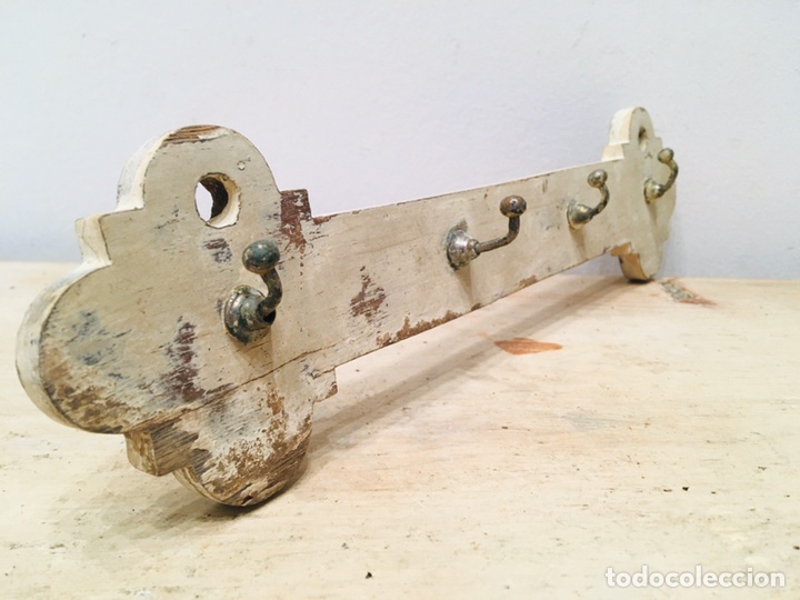 antiguo colgador para llaves con ganchos base p - Compra venta en  todocoleccion