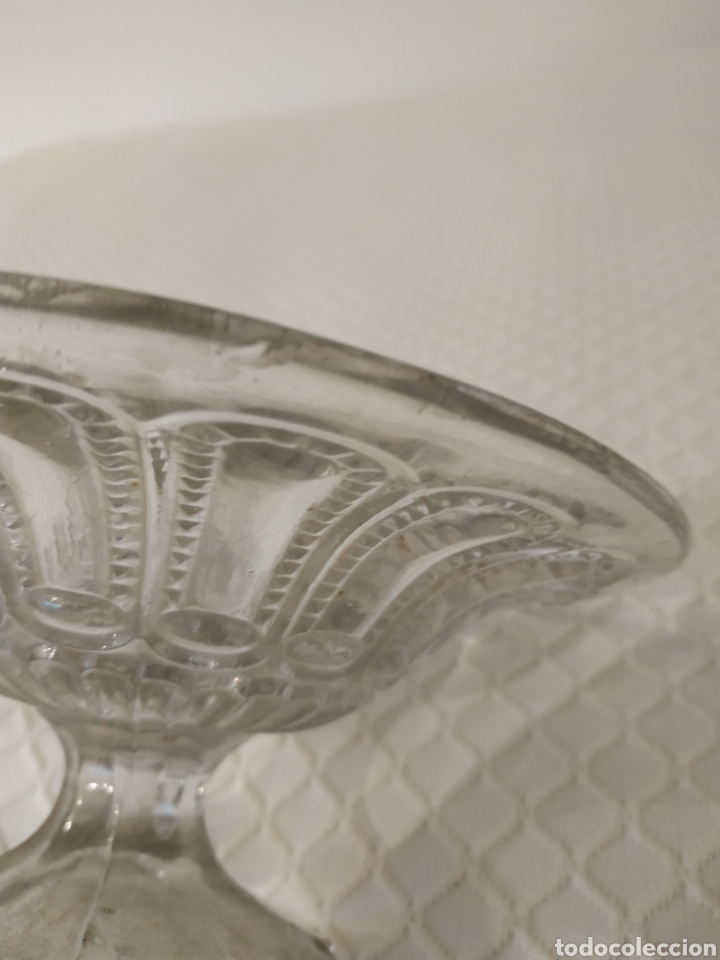 Antig&uuml;edades: Plato con pie cristal antiguo - Foto 5