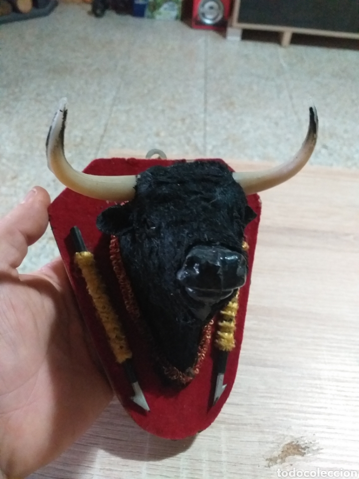 Antig&uuml;edades: ADORNO CABEZA DE TORO TAURINO