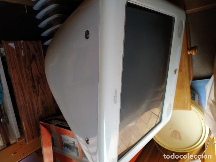 Antig&uuml;edades: Ordenador Emac, pieza de colecci&oacute;n. Mac, Mackintosh, Apple. Sobremesa. Modelo de 2002