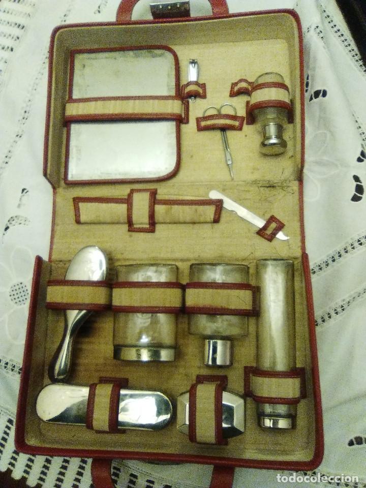 Antig&uuml;edades: ANTIGUO NECESER CON SUS UTENSILIOS - Foto 1
