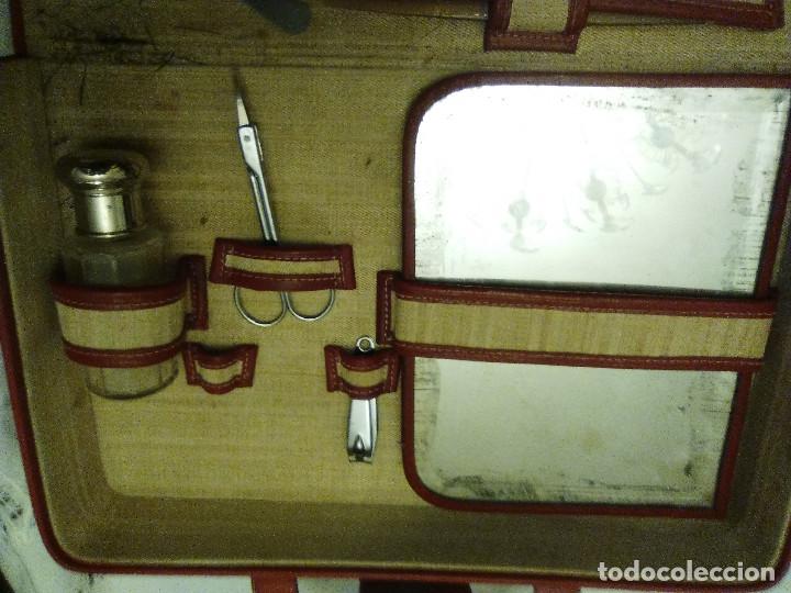 Antig&uuml;edades: ANTIGUO NECESER CON SUS UTENSILIOS - Foto 2